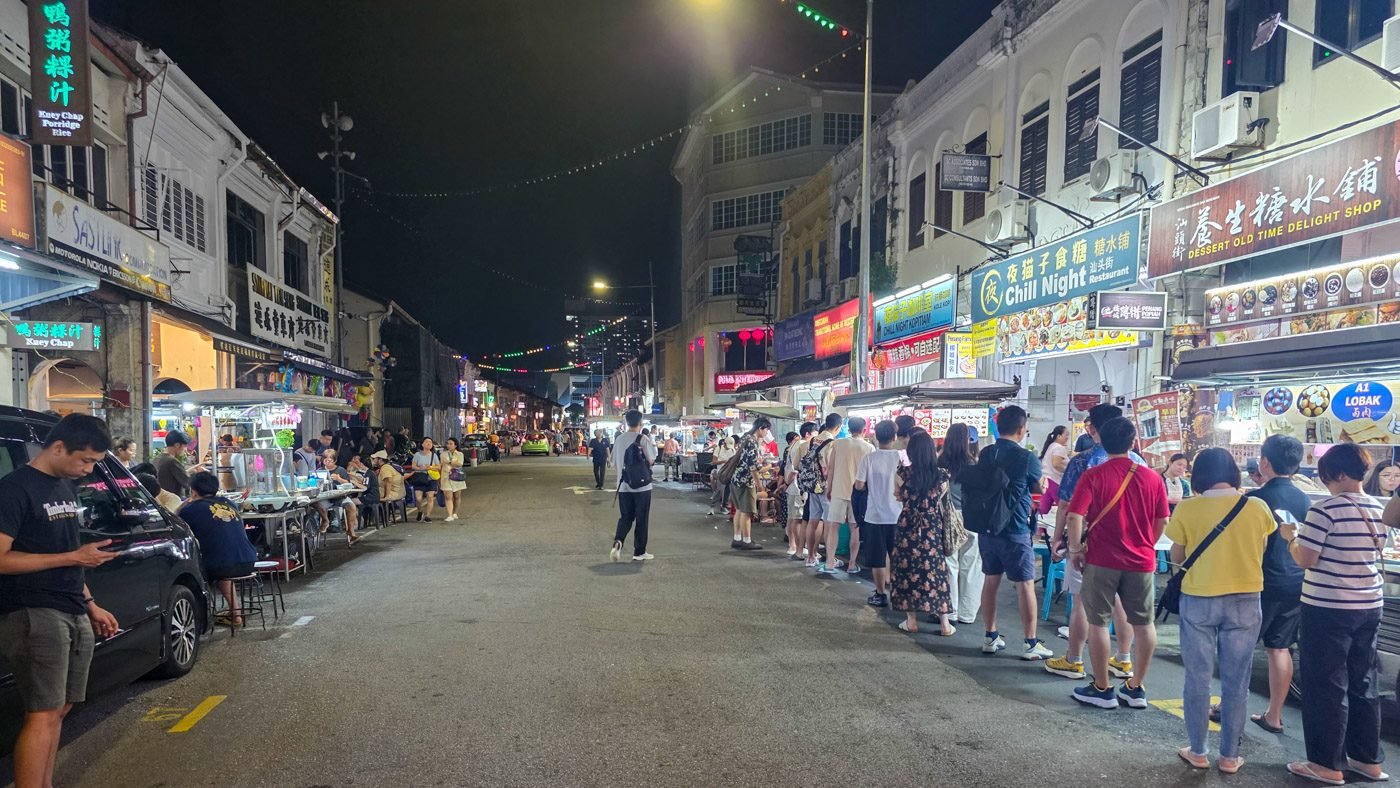 Evening food stalls on Kimberley Street in George Town, Penang